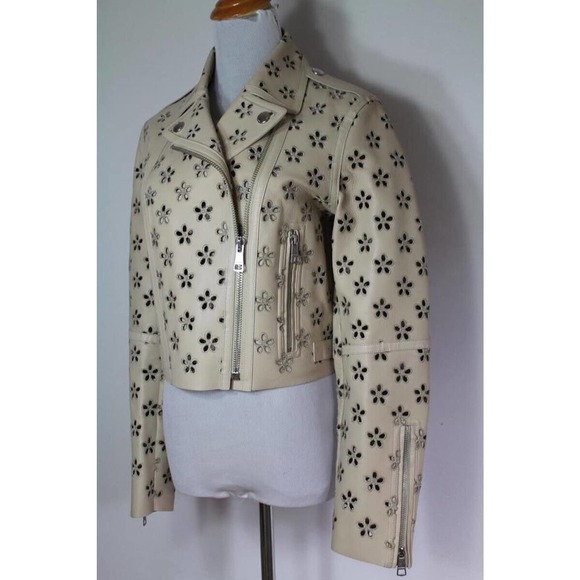 $6250 STUNNING NWT BURBERRY MOTO LAMBSKIN LEATHER LASER CUT JACKET COAT 6 S NEW! - Picture 3 of 10